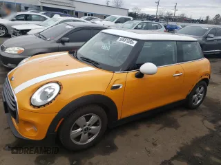 2016 MINI Hardtop with VIN WMWXP5C50G3B15446, listed as a Copart auction lot 50881385 with 89,958 mi miles and Salvage Title. Bid and sale history available at DreamBid. Image 1.