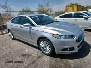 2014 Ford Fusion Titanium with VIN 3FA6P0SU2ER164109, listed as a Copart auction lot 62234175 with 130,324 mi miles and Clean title. Bid and sale history available at DreamBid. Image 4.
