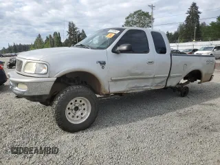 1998 Ford F-150 z VIN 1FTZX18W9WKB78181, wystawiony jako Copart lot #55859885 z przebiegiem 251 664 mil mil oraz Szkoda całkowita • Salvage title. Historia ofert i sprzedaży dostępna na DreamBid. Obrazek 1.
