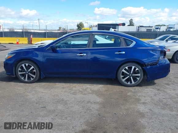 2018 Nissan Altima 2.5 S with VIN 1N4AL3AP3JC142423, listed as a IAAI auction lot 41793851 with 61,391 mi miles. Bid and sale history available at carsss.com. Image 15.