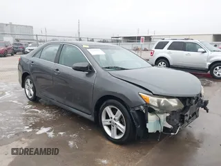 2014 Toyota Camry L with VIN 4T1BF1FK5EU304863, listed as a IAAI auction lot 41548606 with 145,201 mi miles. Bid and sale history available at carsss.com. Image 1.