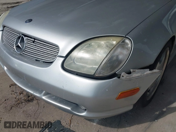 2001 Mercedes-Benz SLK 230 Kompressor с VIN WDBKK49F51F233449, выставлен на аукционе IAAI как лот 42485779 с пробегом 137 282 миль миль и . История ставок и продаж доступна на DreamBid. Изображение 14.