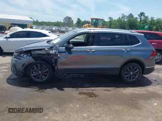 2023 Volkswagen Tiguan SE with VIN 3VV3B7AX3PM118743, listed as a IAAI auction lot 42291956 with 32,776 mi miles and . Bid and sale history available at DreamBid. Image 14.
