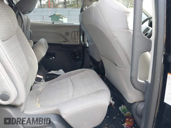 2021 Toyota Sienna LE с VIN 5TDKRKEC9MS043364, выставлен на аукционе IAAI как лот 41515918 с пробегом 98 028 миль миль и . История ставок и продаж доступна на DreamBid. Изображение 8.