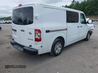 2018 Nissan NV Cargo S z VIN 1N6BF0KM1JN810438, wystawiony jako IAAI lot #42380139 z przebiegiem Nie podano mil oraz . Historia ofert i sprzedaży dostępna na DreamBid. Obrazek 4.