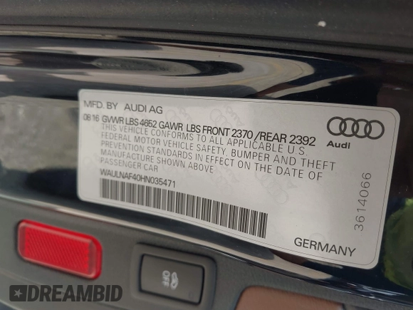 2017 Audi A4 Premium Plus z VIN WAULNAF40HN035471, wystawiony jako IAAI lot #42220167 z przebiegiem 84 468 mil mil oraz . Historia ofert i sprzedaży dostępna na DreamBid. Obrazek 9.