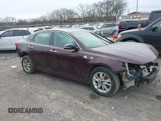 2018 Kia Optima LX z VIN 5XXGT4L30JG185640, wystawiony jako IAAI lot #41645104 z przebiegiem Nie podano mil oraz . Historia ofert i sprzedaży dostępna na DreamBid. Obrazek 12.