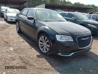 2018 Chrysler 300 Touring with VIN 2C3CCAAG8JH201720, listed as a IAAI auction lot 41584273 with 137,875 mi miles. Bid and sale history available at carsss.com. Image 1.