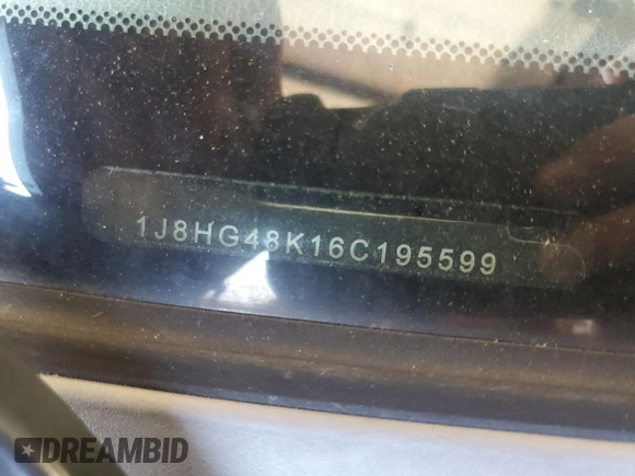 2006 Jeep Commander z VIN 1J8HG48K16C195599, wystawiony jako Copart lot #59402935 z przebiegiem 184 157 mil mil oraz Szkoda całkowita • Salvage title. Historia ofert i sprzedaży dostępna na DreamBid. Obrazek 12.