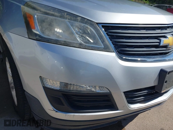 2013 Chevrolet Traverse LS with VIN 1GNKRFED7DJ178010, listed as a IAAI auction lot 42104289 with 273,944 mi miles. Bid and sale history available at carsss.com. Image 6.