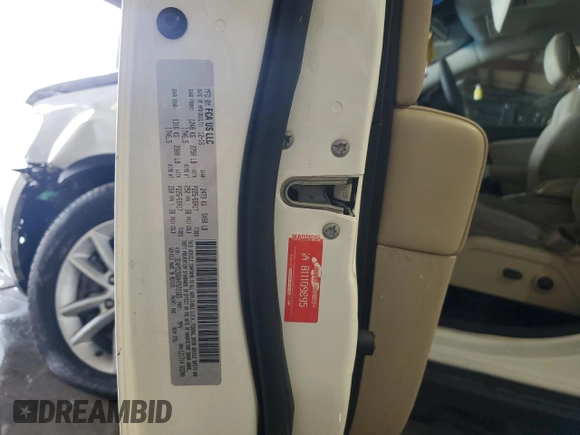 2017 Dodge Journey SXT with VIN 3C4PDCBG0HT572165, listed as a Copart auction lot 56673495 with Not provided miles and Salvage title. Bid and sale history available at DreamBid. Image 13.