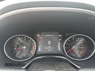 2019 Jeep Compass Latitude с VIN 3C4NJDBB8KT839196, выставлен на аукционе Copart как лот 63971645 с пробегом 42 691 миль миль и Списание • Salvage title. История ставок и продаж доступна на DreamBid. Изображение 9.
