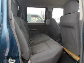 2001 Nissan Frontier SE with VIN 1N6ED27T71C398763, listed as a Copart auction lot 44035275 with 226,738 mi miles and Clean title. Bid and sale history available at DreamBid. Image 10.
