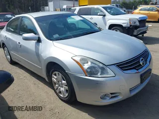 2012 Nissan Altima 2.5 S with VIN 1N4AL2AP4CN433420, listed as a IAAI auction lot 42112989 with 190,527 mi miles. Bid and sale history available at carsss.com. Image 1.