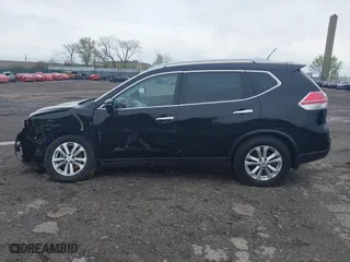 2015 Nissan Rogue SV with VIN KNMAT2MV2FP586911, listed as a IAAI auction lot 41958327 with 124,822 mi miles. Bid and sale history available at carsss.com. Image 13.