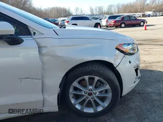 2020 Ford Fusion SE с VIN 3FA6P0HD1LR122177, выставлен на аукционе IAAI как лот 41749652 с пробегом 54 365 миль миль и . История ставок и продаж доступна на DreamBid. Изображение 17.