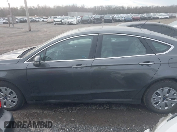 2017 Ford Fusion Sport with VIN 3FA6P0VP2HR309823, listed as a IAAI auction lot 41617231 with 90,924 mi miles. Bid and sale history available at carsss.com. Image 14.
