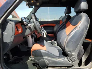 2005 MINI Convertible S with VIN WMWRH33485TF81057, listed as a Copart auction lot 53290165 with 95,123 mi miles and Salvage Title. Bid and sale history available at DreamBid. Image 7.