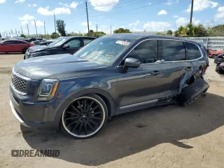 2020 Kia Telluride LX z VIN 5XYP24HC8LG033986, wystawiony jako Copart lot #42116503 z przebiegiem 69 824 mil mil oraz Nie do naprawy • Non repairable. Historia ofert i sprzedaży dostępna na DreamBid. Obrazek 1.