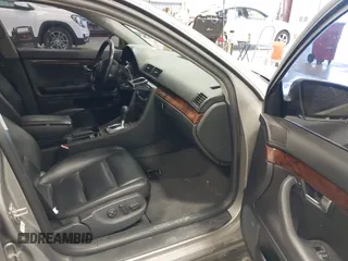 2003 Audi A4 z VIN WAUVT68E93A165833, wystawiony jako IAAI lot #42351966 z przebiegiem 153 541 mil mil oraz . Historia ofert i sprzedaży dostępna na DreamBid. Obrazek 5.