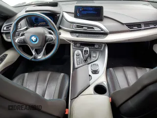 2016 BMW i8 z VIN WBY2Z2C56GV675882, wystawiony jako Copart lot #39606014 z przebiegiem 40 680 mil mil oraz . Historia ofert i sprzedaży dostępna na DreamBid. Obrazek 8.