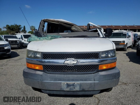 2006 Chevrolet Express Passenger z VIN 1GAHG35U161185182, wystawiony jako Copart lot #51639815 z przebiegiem 88 380 mil mil oraz Szkoda całkowita • Salvage title. Historia ofert i sprzedaży dostępna na DreamBid. Obrazek 5.