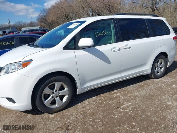 2011 Toyota Sienna LE AAS with VIN 5TDKK3DC5BS121504, listed as a IAAI auction lot 41853751 with 176,602 mi miles. Bid and sale history available at carsss.com. Image 14.