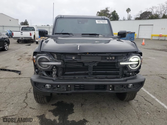 2024 Ford Bronco Outer Banks with VIN 1FMDE8BH1RLA69548, listed as a Copart auction lot 44275025 with 2,917 mi miles and Salvage Title. Bid and sale history available at carsss.com. Image 5.