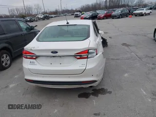 2017 Ford Fusion SE z VIN 3FA6P0HDXHR178108, wystawiony jako IAAI lot #41008773 z przebiegiem 96 598 mil mil oraz . Historia ofert i sprzedaży dostępna na DreamBid. Obrazek 16.