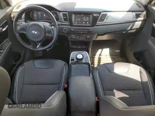 2019 Kia Niro EX with VIN KNDCC3LG8K5020193, listed as a Copart auction lot 67413074 with 43,509 mi miles and Salvage Title. Bid and sale history available at carsss.com. Image 8.
