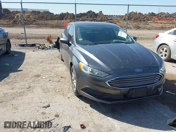 2017 Ford Fusion S with VIN 3FA6P0G72HR140903, listed as a IAAI auction lot 41782272 with 180,064 mi miles. Bid and sale history available at carsss.com. Image 1.