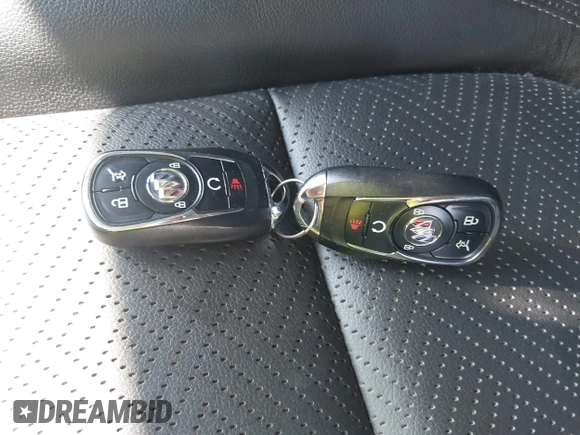 2021 Buick Encore GX Essence with VIN KL4MMGSL0MB138843, listed as a IAAI auction lot 42605890 with 34,850 mi miles and . Bid and sale history available at DreamBid. Image 11.