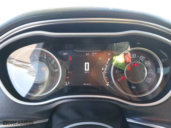 2015 Dodge Challenger SXT Plus with VIN 2C3CDZBG9FH717750, listed as a IAAI auction lot 41797958 with 189,139 mi miles. Bid and sale history available at carsss.com. Image 7.