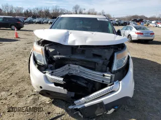 2013 Ford Explorer XLT with VIN 1FM5K7D93DGC18914, listed as a Copart auction lot 46955905 with 201,001 mi miles and Salvage Title. Bid and sale history available at carsss.com. Image 5.