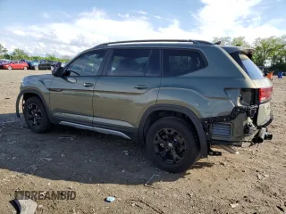 2024 Volkswagen Atlas Peak Edition SEL z VIN 1V2GR2CA8RC583867, wystawiony jako Copart lot #55641005 z przebiegiem 5 798 mil mil oraz Szkoda całkowita • Salvage title. Historia ofert i sprzedaży dostępna na DreamBid. Obrazek 2.