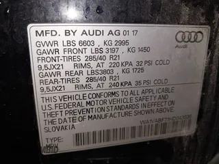 2017 Audi Q7 Prestige with VIN WA1VABF71HD043036, listed as a IAAI auction lot 42255140 with 90,009 mi miles and . Bid and sale history available at DreamBid. Image 9.