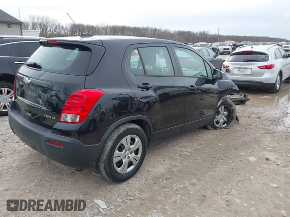 2016 Chevrolet Trax LS with VIN KL7CJKSB3GB571885, listed as a IAAI auction lot 41881298 with 87,885 mi miles. Bid and sale history available at carsss.com. Image 4.