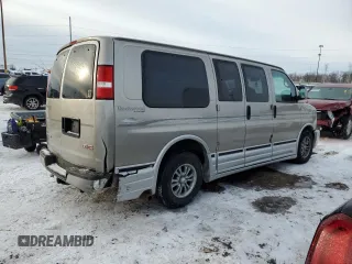 2004 GMC Savana Cargo Van YF7 Upfitter with VIN 1GDFG15T341134365, listed as a Copart auction lot 45971155 with 117,966 mi miles and Salvage Title. Bid and sale history available at carsss.com. Image 3.