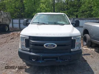 2017 Ford Super Duty F-250 SRW XL with VIN 1FDBF2A60HEC81863, listed as a IAAI auction lot 42122495 with 70,532 mi miles. Bid and sale history available at carsss.com. Image 12.