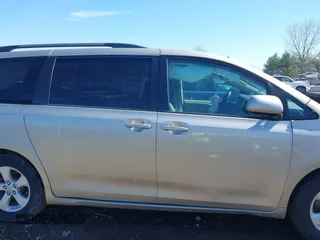2015 Toyota Sienna LE AAS with VIN 5TDKK3DC4FS581257, listed as a IAAI auction lot 41814786 with 468,177 mi miles and . Bid and sale history available at DreamBid. Image 13.