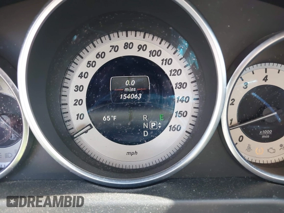 2015 Mercedes-Benz E 350 Sport with VIN WDDHF5KB4FB092696, listed as a IAAI auction lot 41913751 with 154,063 mi miles and . Bid and sale history available at DreamBid. Image 7.