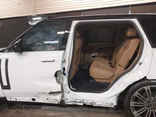2025 Land Rover Range Rover SE z VIN SALKPBFU1SA280561, wystawiony jako IAAI lot #41487938 z przebiegiem 342 mil mil oraz . Historia ofert i sprzedaży dostępna na DreamBid. Obrazek 20.