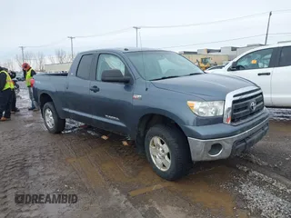 2010 Toyota Tundra 4WD Truck with VIN 5TFUY5F10AX110742, listed as a IAAI auction lot 41622181 with 189,667 mi miles. Bid and sale history available at carsss.com. Image 1.