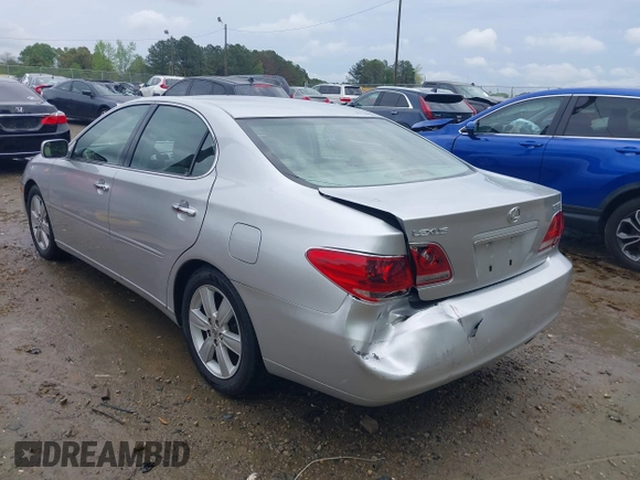 2005 Lexus ES 330 with VIN JTHBA30G855131626, listed as a IAAI auction lot 41979272 with 115,275 mi miles. Bid and sale history available at carsss.com. Image 6.