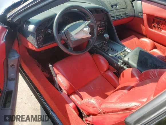 1992 Chevrolet Corvette z VIN 1G1YY23P4N5105420, wystawiony jako Copart lot #65811234 z przebiegiem Nie podano mil oraz Szkoda całkowita • Salvage title. Historia ofert i sprzedaży dostępna na DreamBid. Obrazek 8.