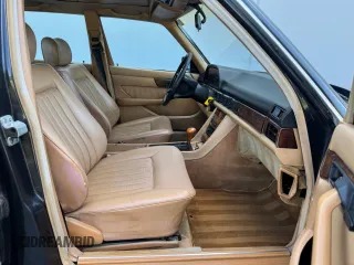 1986 Mercedes-Benz 560 with VIN WDBCA39D0GA203068, listed as a Copart auction lot 56704555 with 107,817 mi miles and Clean Title. Bid and sale history available at DreamBid. Image 5.