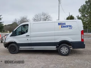 2019 Ford Transit с VIN 1FTYR1ZM8KKB50045, выставлен на аукционе IAAI как лот 41467897 с пробегом 106 525 миль миль и . История ставок и продаж доступна на DreamBid. Изображение 14.