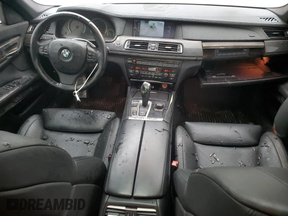 2010 BMW 7 Series 750Li z VIN WBAKB8C5XACY64334, wystawiony jako Copart lot #44999495 z przebiegiem Nie podano mil oraz Szkoda całkowita • Salvage title. Historia ofert i sprzedaży dostępna na DreamBid. Obrazek 8.