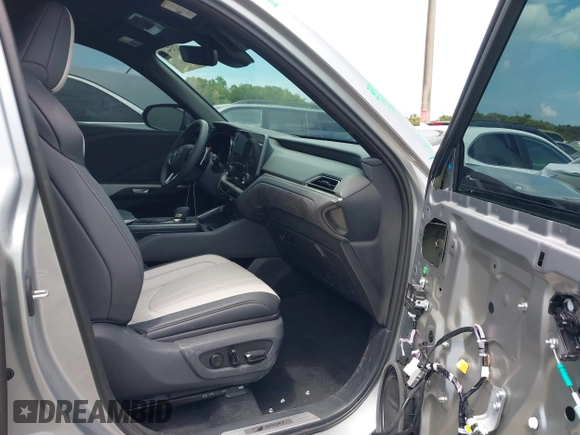 2025 Lexus TX 500h F Sport Premium with VIN 5TDABAB62SS009112, listed as a IAAI auction lot 42456147 with 2,490 mi miles and . Bid and sale history available at DreamBid. Image 5.