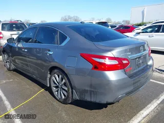 2016 Nissan Altima 2.5 SL with VIN 1N4AL3AP5GC276665, listed as a IAAI auction lot 41753123 with 131,679 mi miles. Bid and sale history available at carsss.com. Image 3.